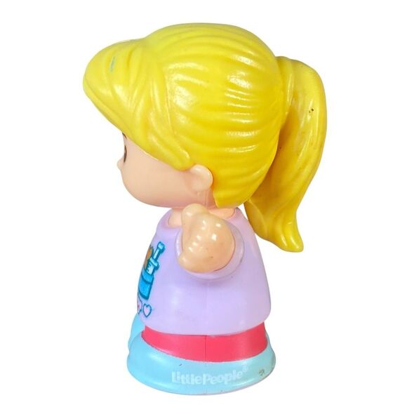 Fisher-Price Little People Veterinarian Ella - Picture 2 of 4